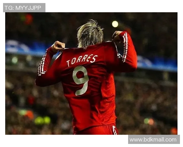 全球足球明星谁才是真正的巅峰之选探讨最强球员的标准与影响力 全球足球明星谁才是真正的巅峰之选探讨最强球员的标准与影响力