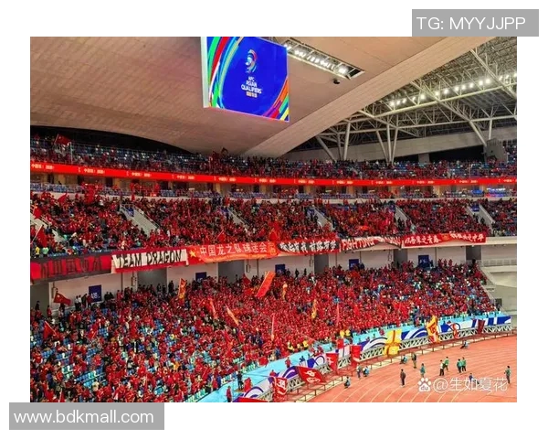 南京足球队状态飙升创历史新高引发球迷热议与期待