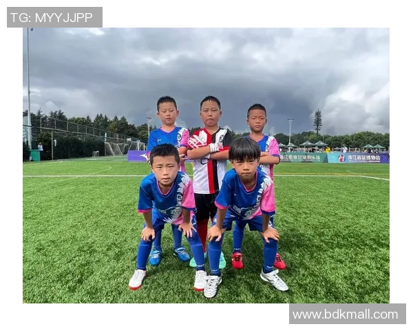 足球纪实:记录杭州足球队的成长故事 足球纪实:记录杭州足球队的成长故事